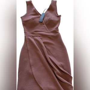 Brand new dress in Mauve colour! Size Small *with tags*